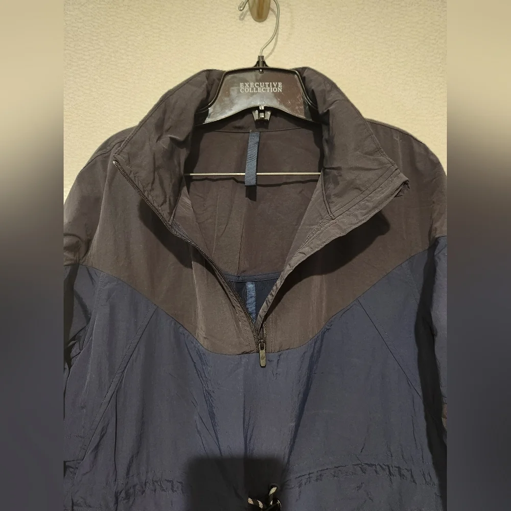 Lululemon Evergreen Anorak Jacket True Navy And Black Womens Size 8 - Picture 8 of 9